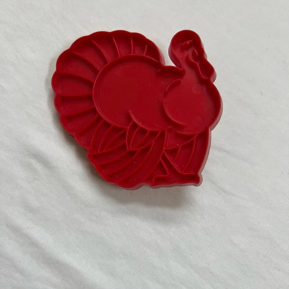 6 Cookie Cutters Red Plastic Vintage Pig Bunny Clown Turkey Flag Christmas Tree